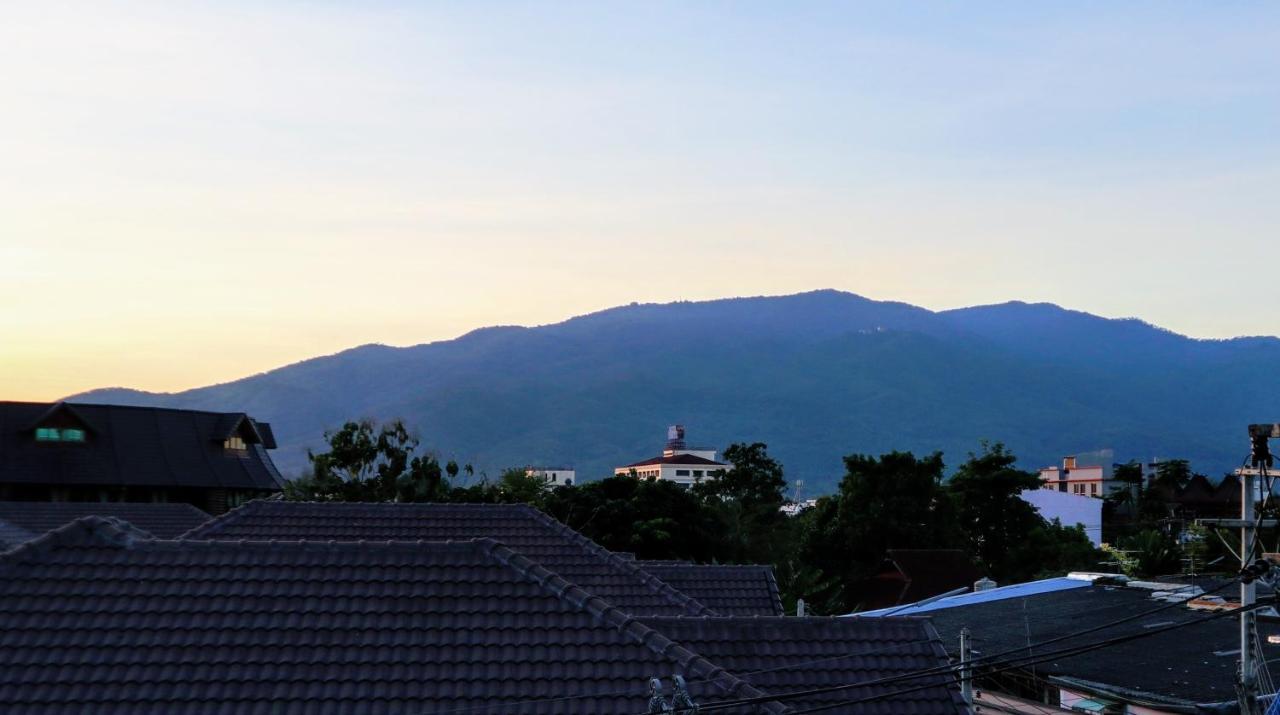 Modern Townhome At The Old City เชียงใหม่ ภายนอก รูปภาพ